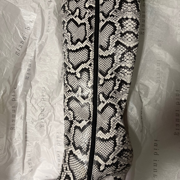 Gianni Bini Boots